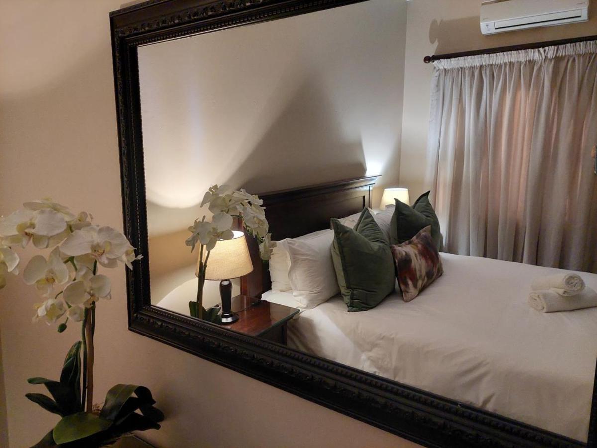 Aloes Guest House 62 On Meintjies Middelburg  エクステリア 写真